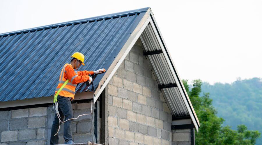Expert new roof installation services in Willamina, OR